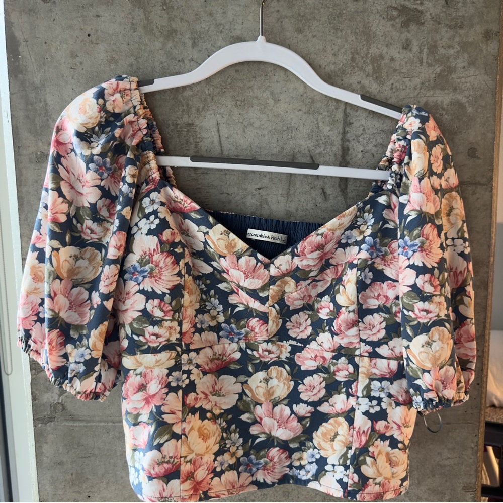Abercrombie & Fitch Floral Top